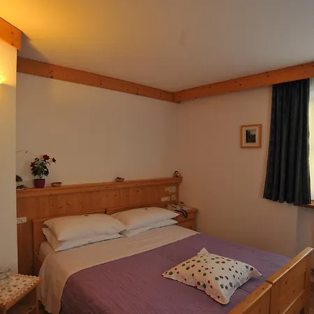 Garni' Laura Hotel *